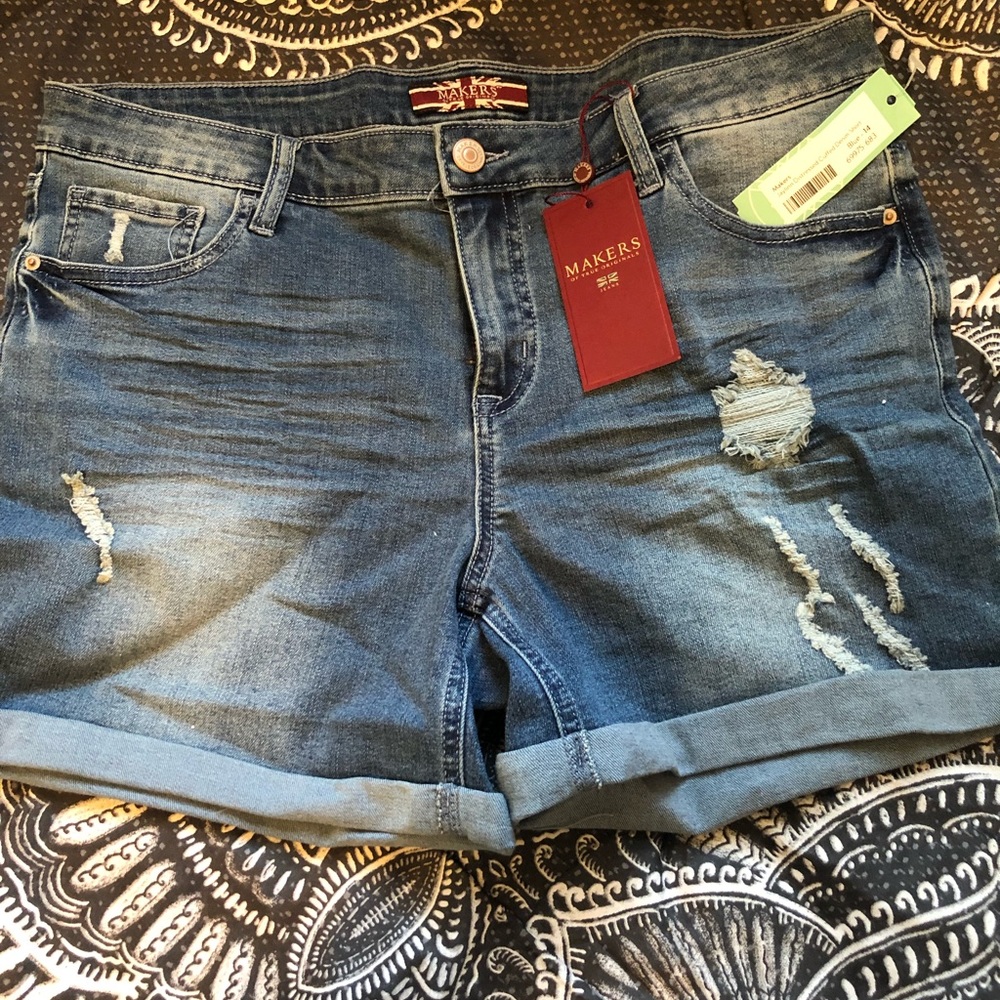 Super Cute Distressed Denim Shorts